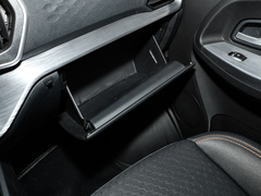 2023款 六座1.6L 手动基本型 