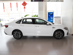 2023款 300TSI DSG超越版 