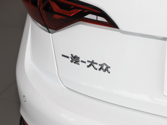 2023款 300TSI DSG超越版 