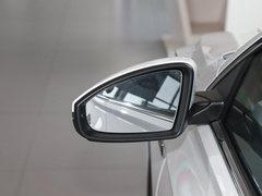 2023款 300TSI DSG超越版 