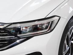 2023款 300TSI DSG超越版 