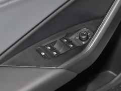 2023款 300TSI DSG超越版 