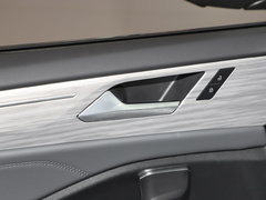 2023款 300TSI DSG超越版 