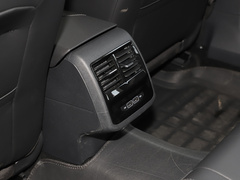 2023款 300TSI DSG超越版 