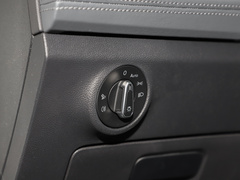 2023款 300TSI DSG超越版 