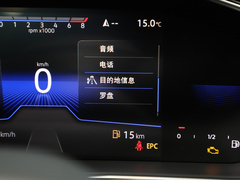 2023款 300TSI DSG超越版 