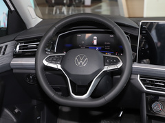 2023款 300TSI DSG超越版 