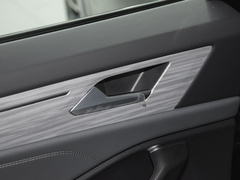 2023款 300TSI DSG超越版 