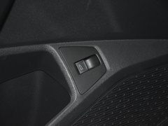 2023款 300TSI DSG超越版 