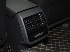 2023款 300TSI DSG超越版 