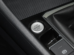 2023款 300TSI DSG超越版 