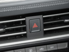 2023款 300TSI DSG超越版 
