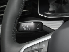 2023款 300TSI DSG超越版 