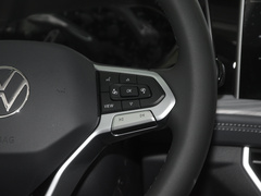 2023款 300TSI DSG超越版 