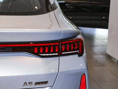 2023款 1.5T 自动尊贵型