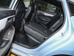 2023款 1.5T 自动尊贵型