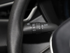 2023款 智能电混双擎 1.8L 领先版