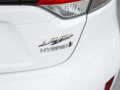 2023款 智能电混双擎 1.8L 豪华版