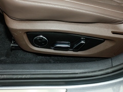 2023款 EV 冠军版 715KM前驱旗舰型