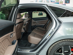 2023款 EV 冠军版 715KM前驱旗舰型