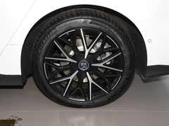 2023款 EV 冠军版 610KM四驱旗舰型