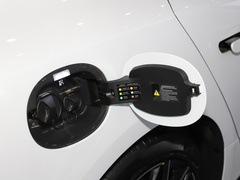 2023款 EV 冠军版 610KM四驱旗舰型