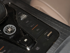 2023款 EV 冠军版 610KM四驱旗舰型