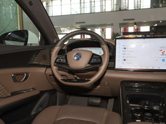 2023款 EV 冠军版 610KM四驱旗舰型