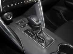 2023款 2.0L CVT两驱豪华版