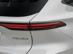 2023款 2.0L CVT两驱尊贵版