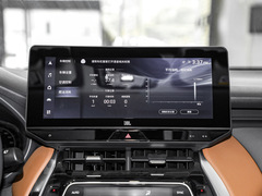 2023款 2.0L CVT两驱尊贵版