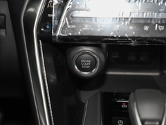 2023款 2.0L CVT两驱尊贵版