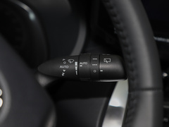 2023款 2.0L CVT两驱尊贵版
