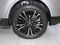 2023款 2.0L CVT两驱尊贵版