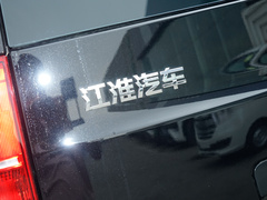 2023款 PLUS 1.8L 7座舒适版