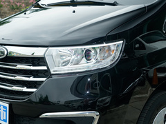 2023款 PLUS 1.8L 7座舒适版