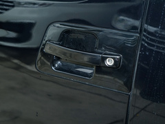 2023款 PLUS 1.8L 7座舒适版