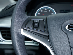 2023款 PLUS 1.8L 7座舒适版