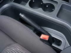 2023款 PLUS 1.8L 7座舒适版