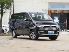 2023款 PLUS 1.8L 9座舒适版