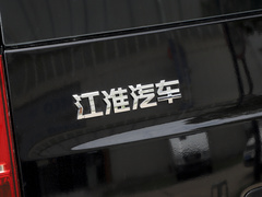 2023款 PLUS 1.8L 9座舒适版