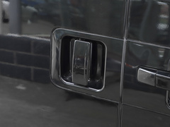2023款 PLUS 1.8L 9座舒适版