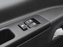 2023款 PLUS 1.8L 9座舒适版