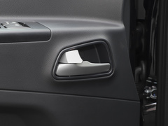 2023款 PLUS 1.8L 9座舒适版