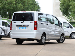 2023款 PLUS 1.8L 9座舒适版