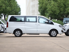 2023款 PLUS 1.8L 9座舒适版