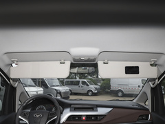 2023款 PLUS 1.8L 9座舒适版