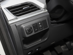 2023款 PLUS 1.8L 9座舒适版