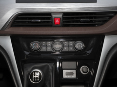 2023款 PLUS 1.8L 9座舒适版