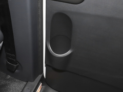 2023款 PLUS 1.8L 9座舒适版